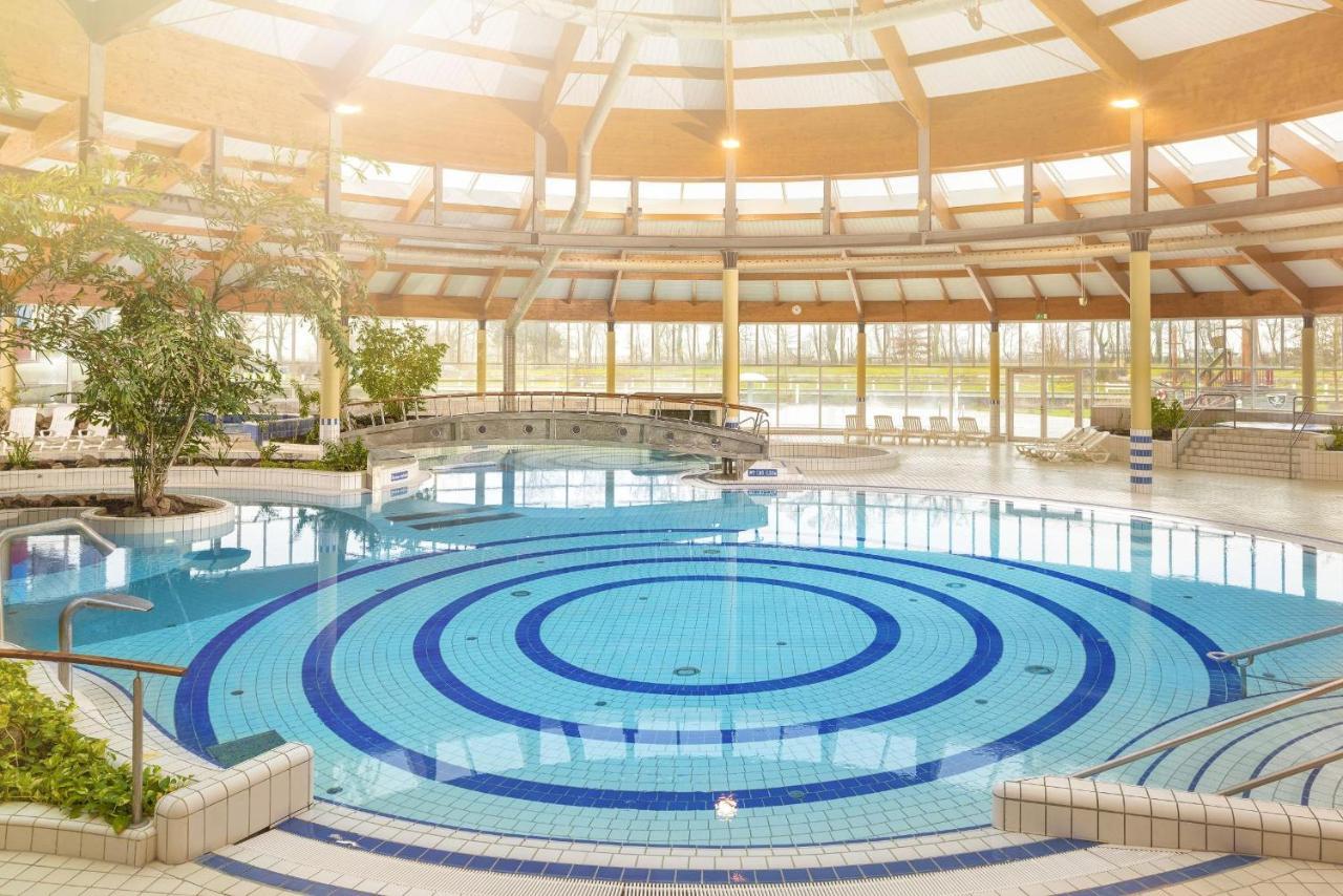 Ferienwohnung Mit Balkon, Gratis Nutzung Vom Ahoi Erlebnisbad Und Sauna In Sellin - Haus Strandeck Fewo 19 เกอเรน ภายนอก รูปภาพ